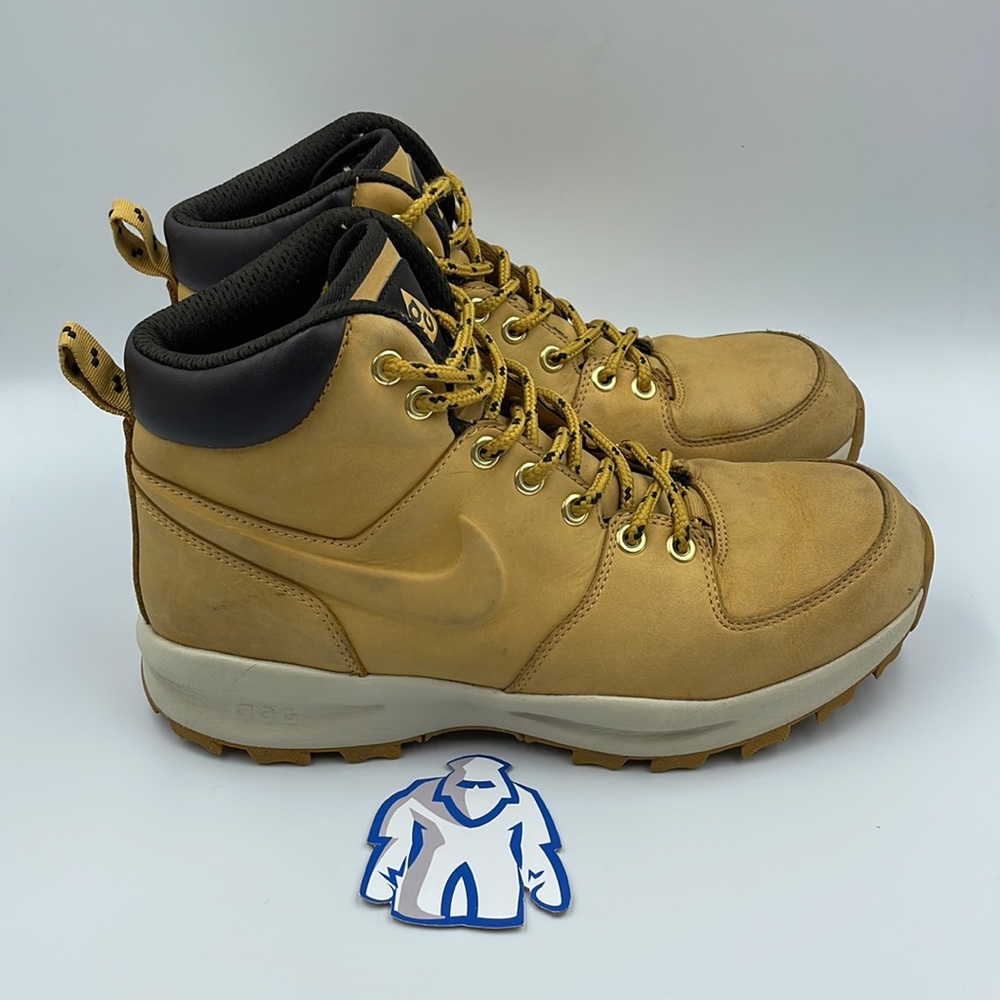 Nike Manoa Leather Boots Women’s Sz 9